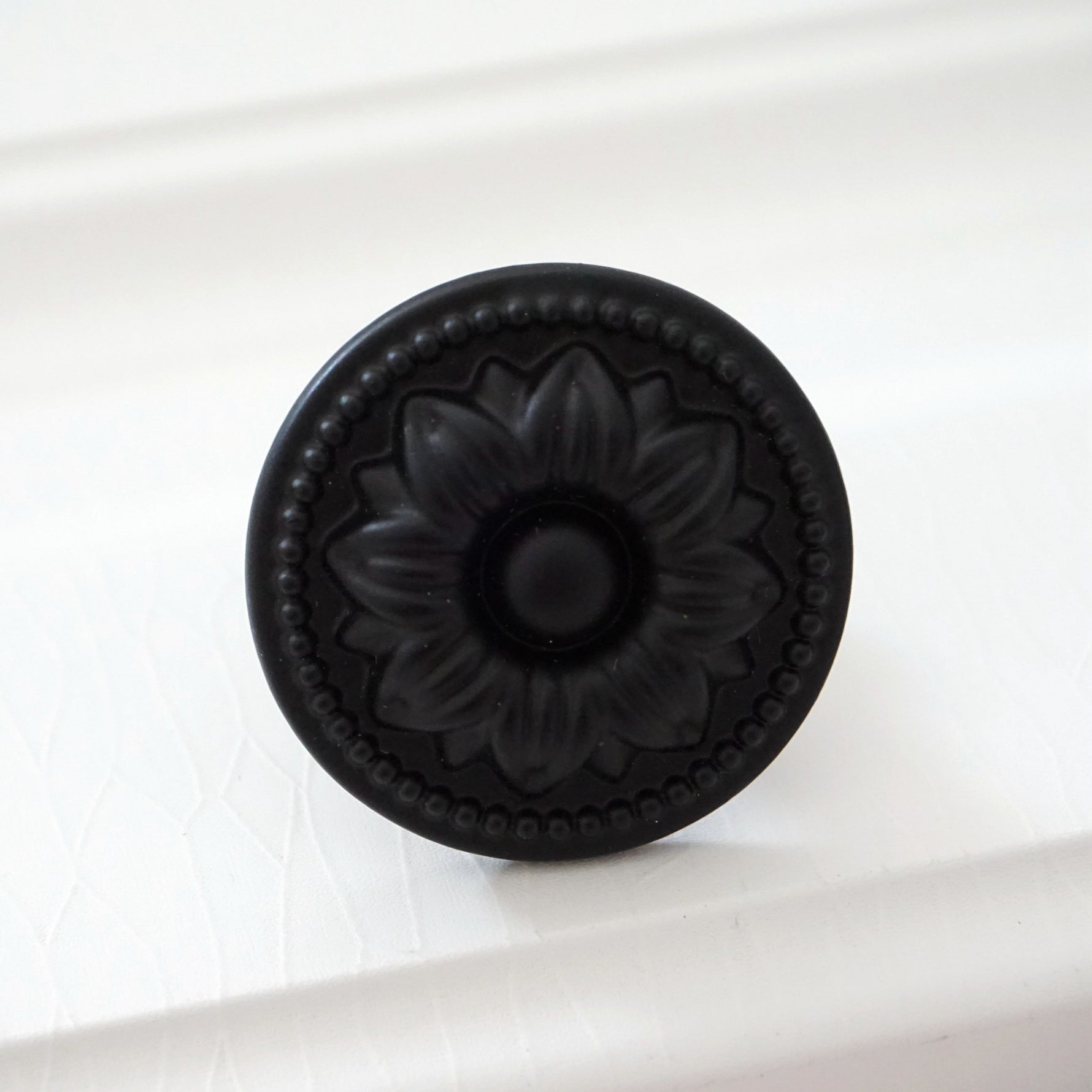 Chic Black Drawer Pulls