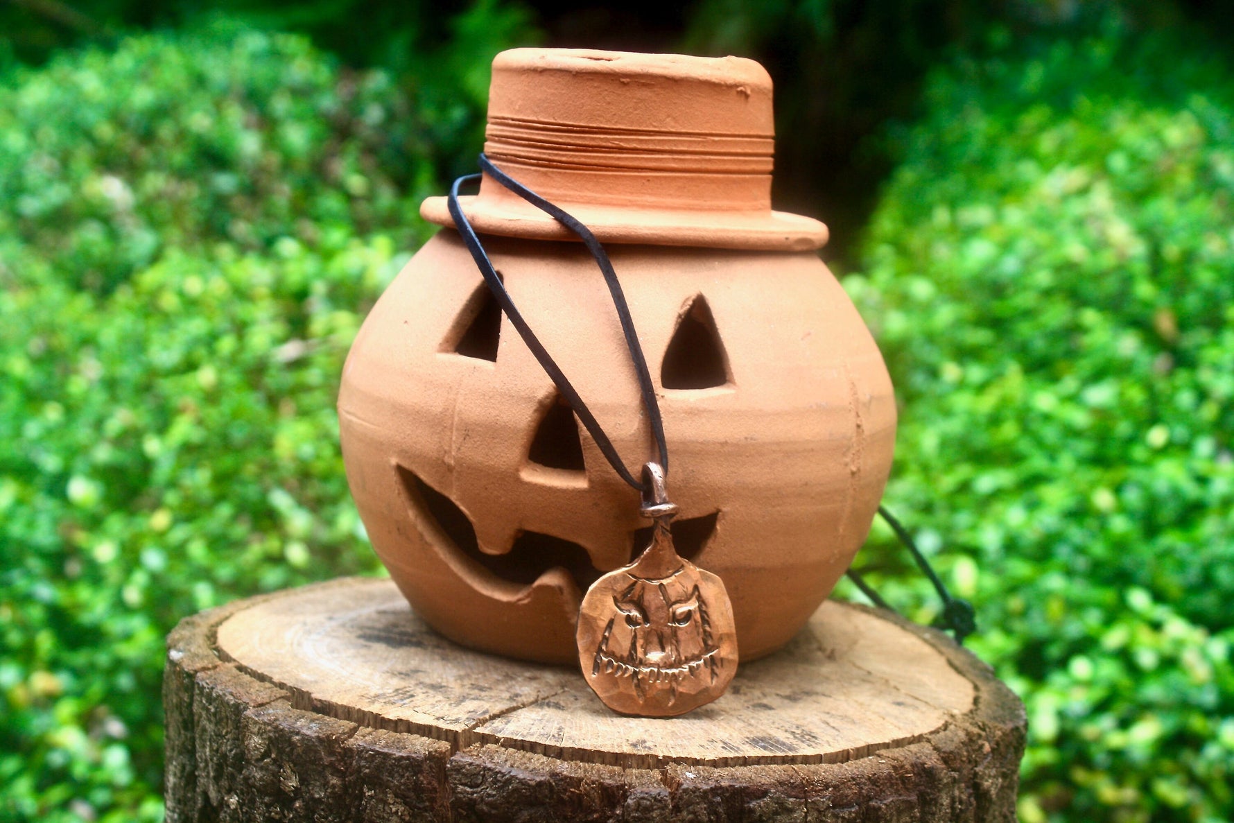 Jack-O-Lantern pendant in copper Charms & Pendants Gift