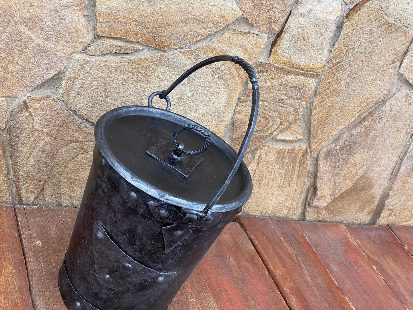 Rustic Iron Fireplace Bucket Fireplace & Wood Stove Accessories