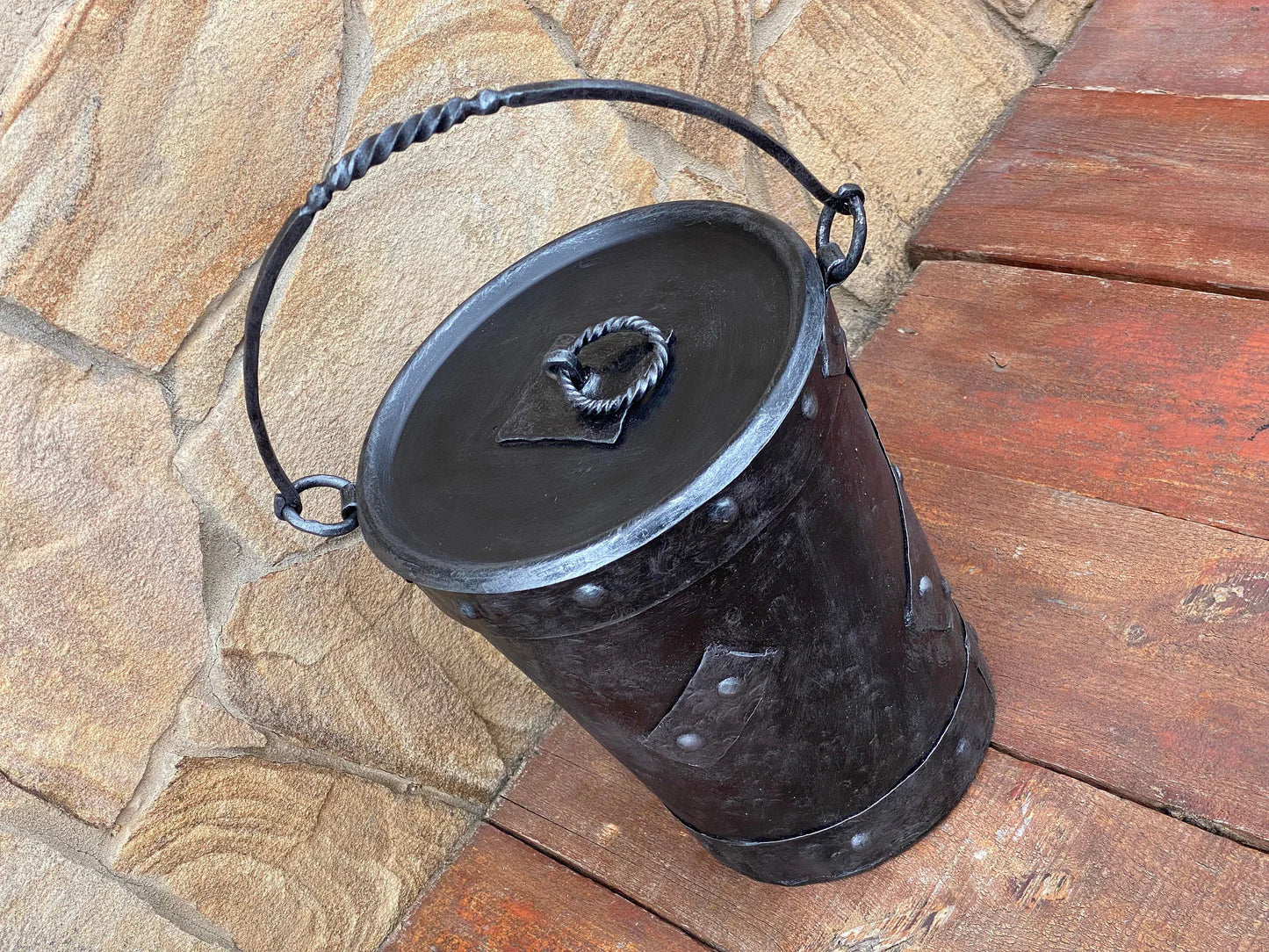 Rustic Iron Fireplace Bucket Fireplace & Wood Stove Accessories