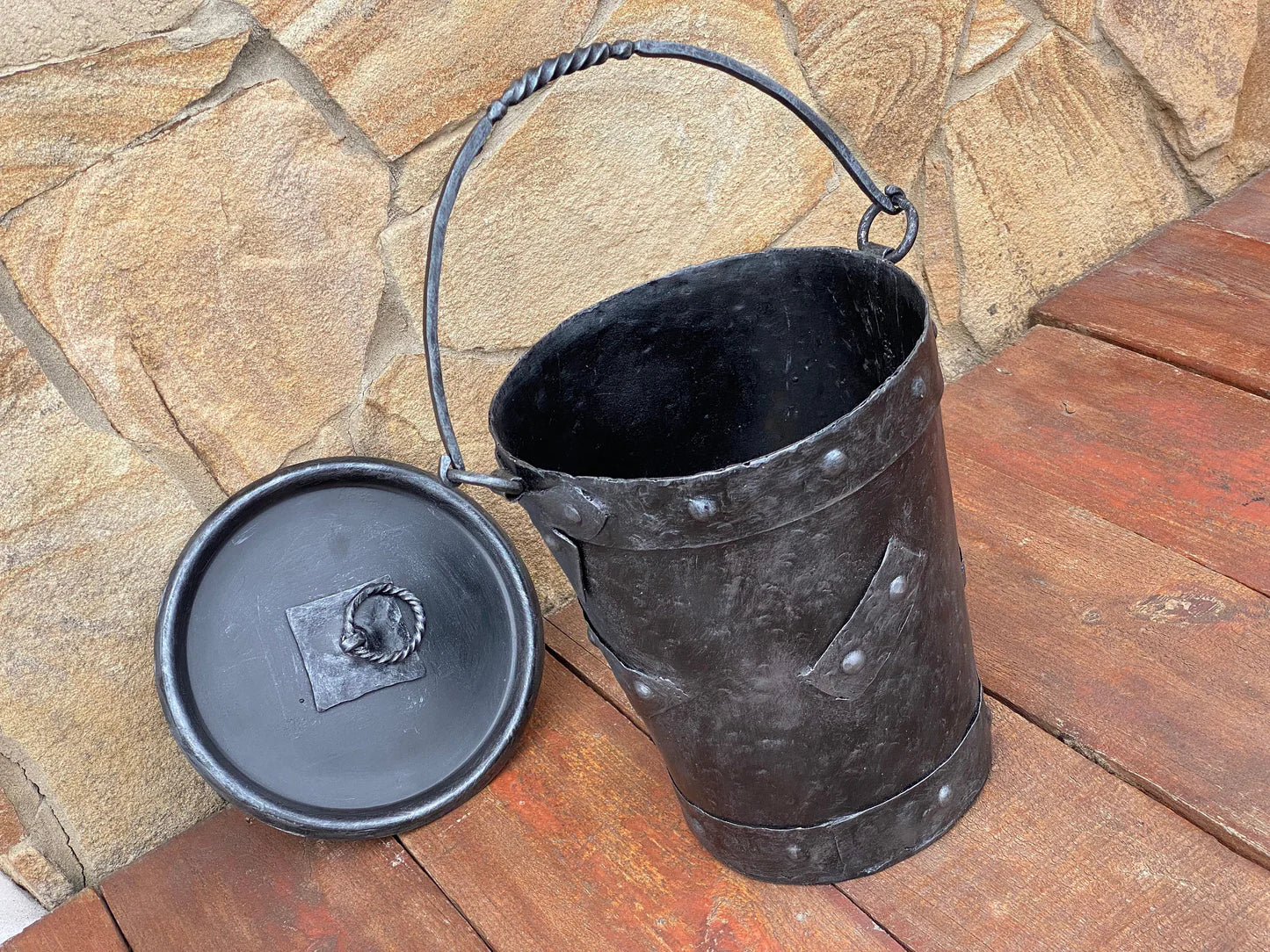 Rustic Iron Fireplace Bucket Fireplace & Wood Stove Accessories