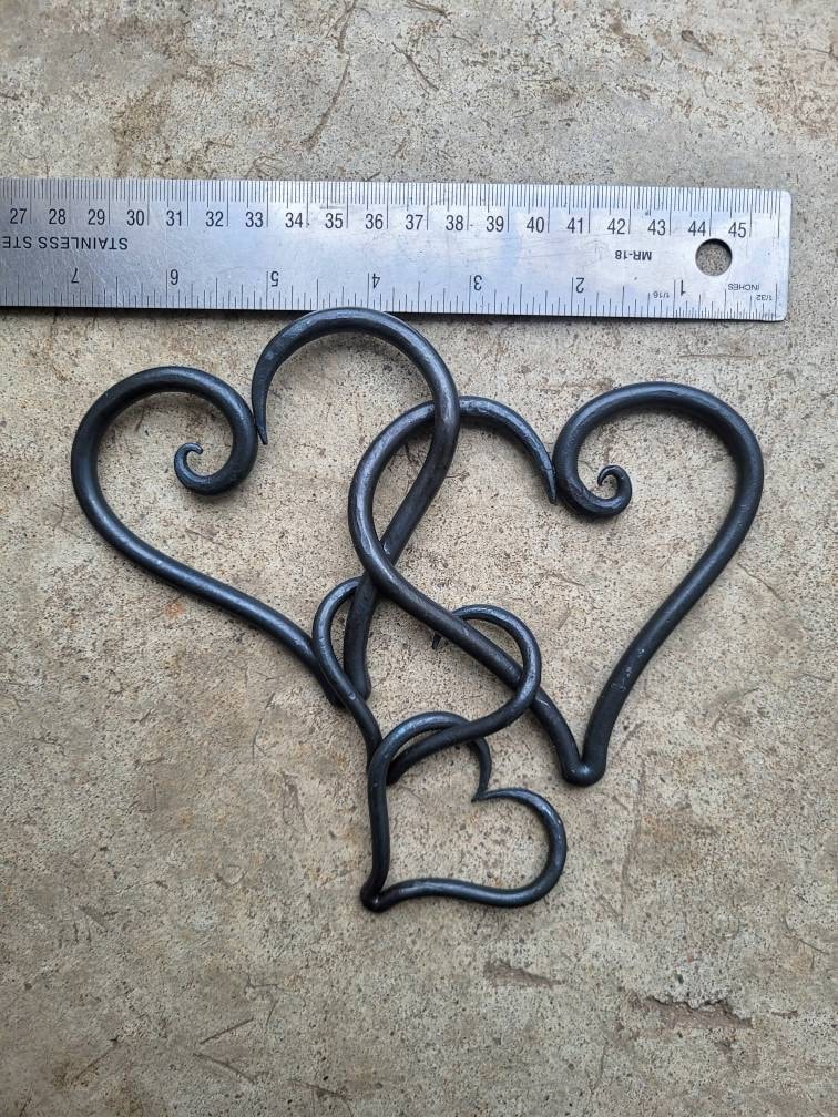 Family of Linked Hearts Decor