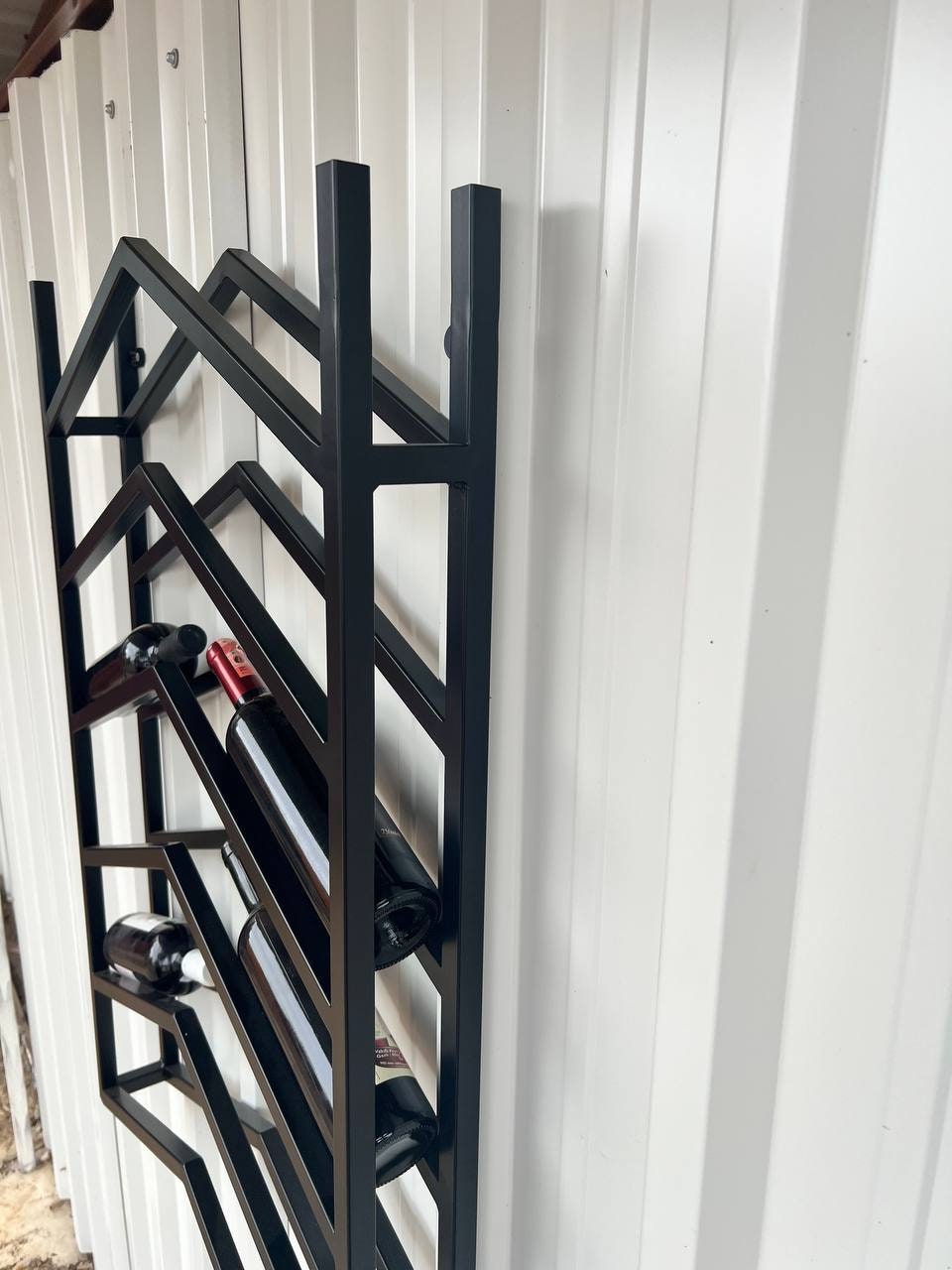 Wine Lover's Dream: Wall-Mounted Metal Wine Rack Wine Racks