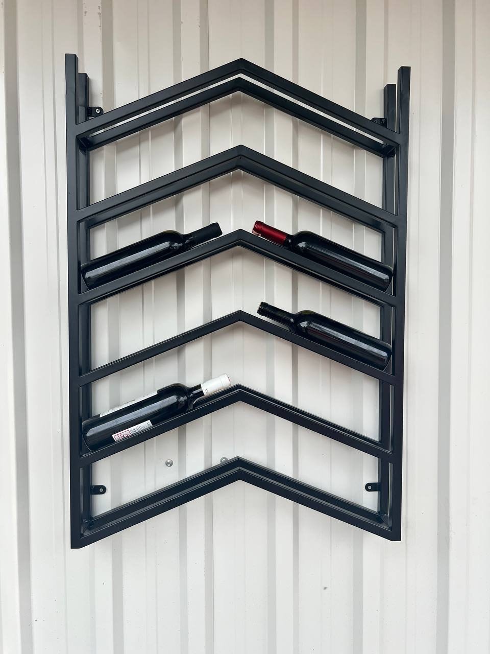 Wine Lover's Dream: Wall-Mounted Metal Wine Rack Wine Racks