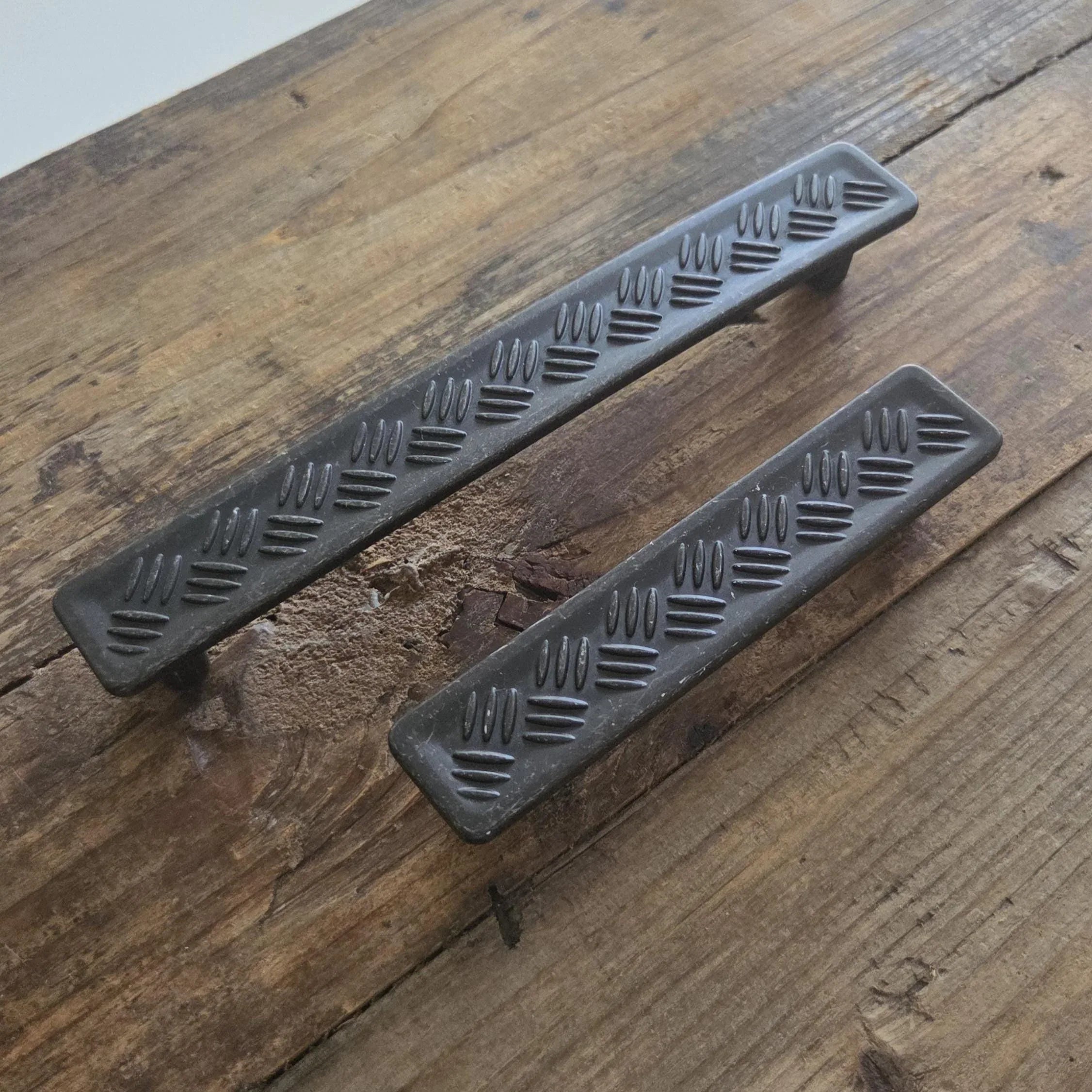 Vintage Industrial Drawer Pull - Old West Iron
