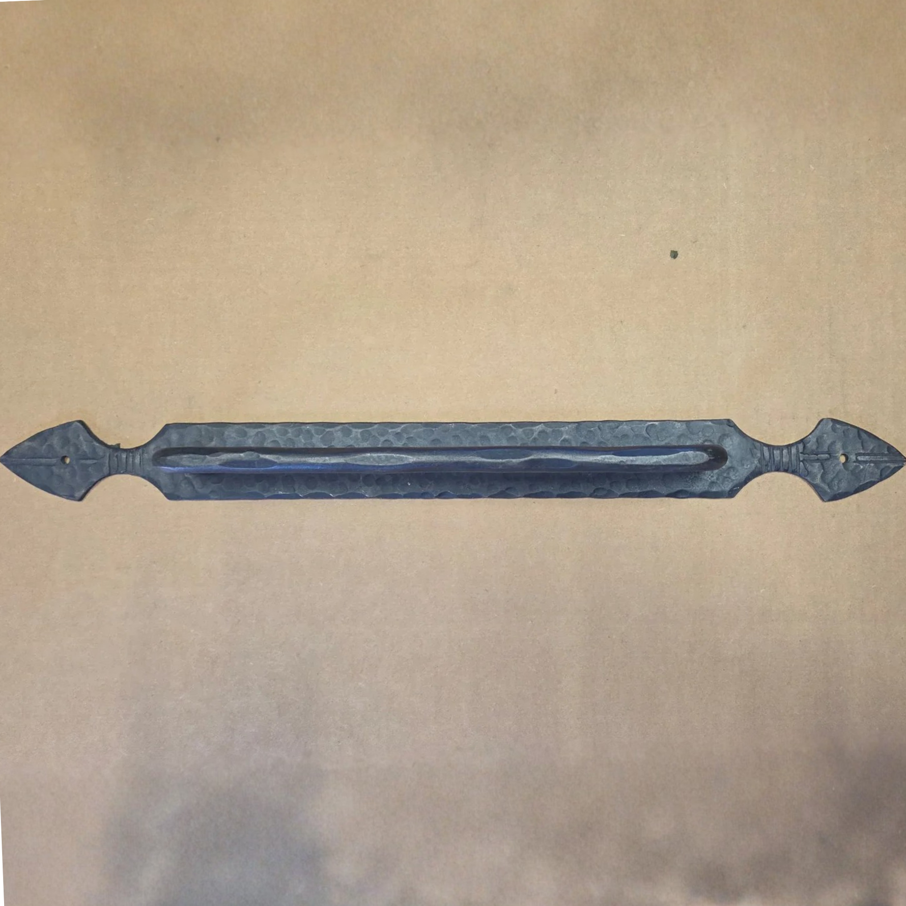 IN STOCK Authentic Arrowhead Iron Towel Rack