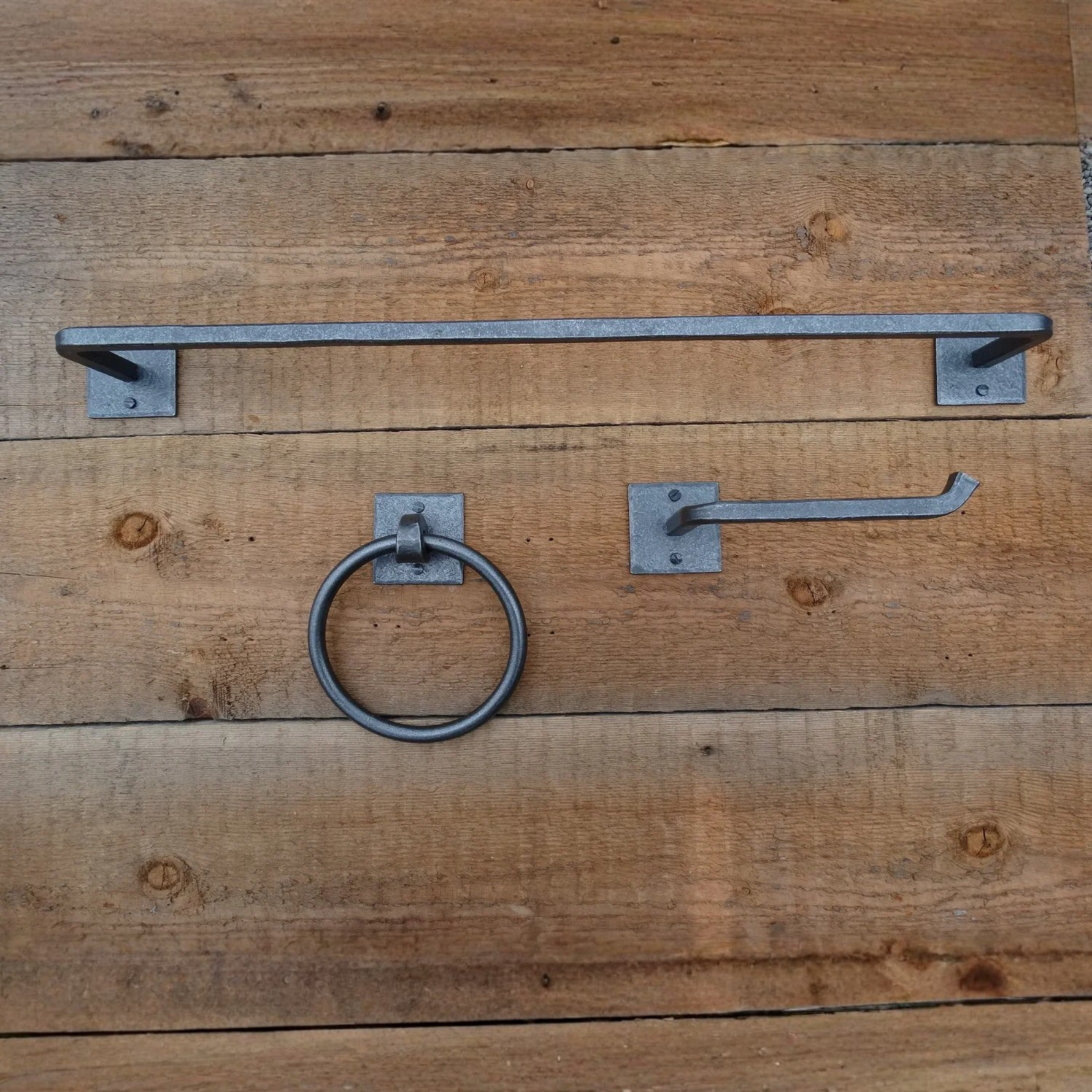 Classic Iron Bath Set - Square Backplates