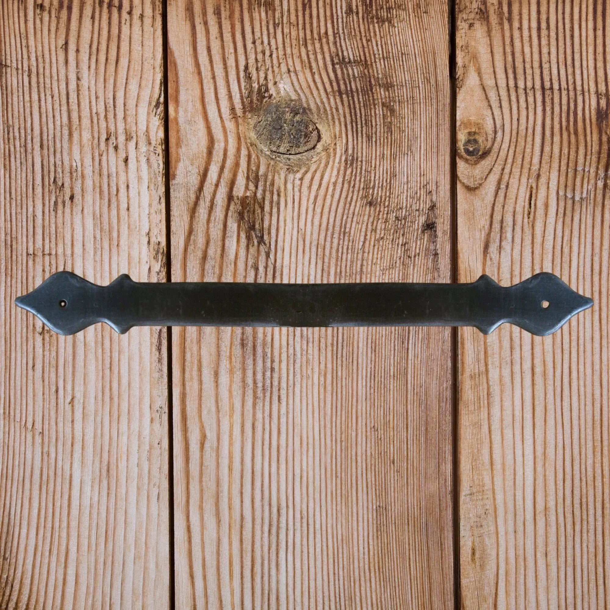 Cottage Iron Straight Plate