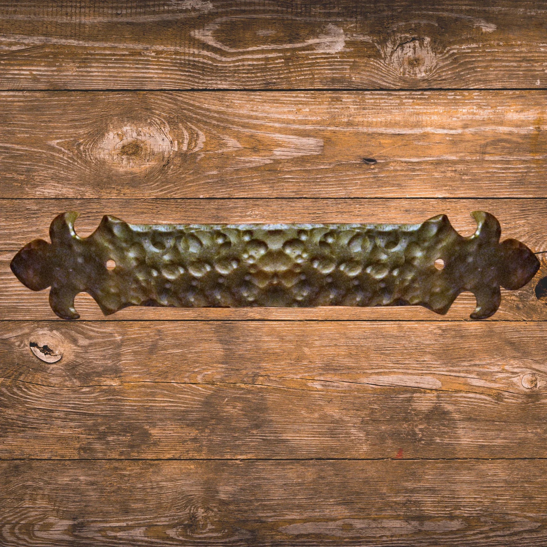 British Fleur De Lis Iron Straight Plate - Old West Iron