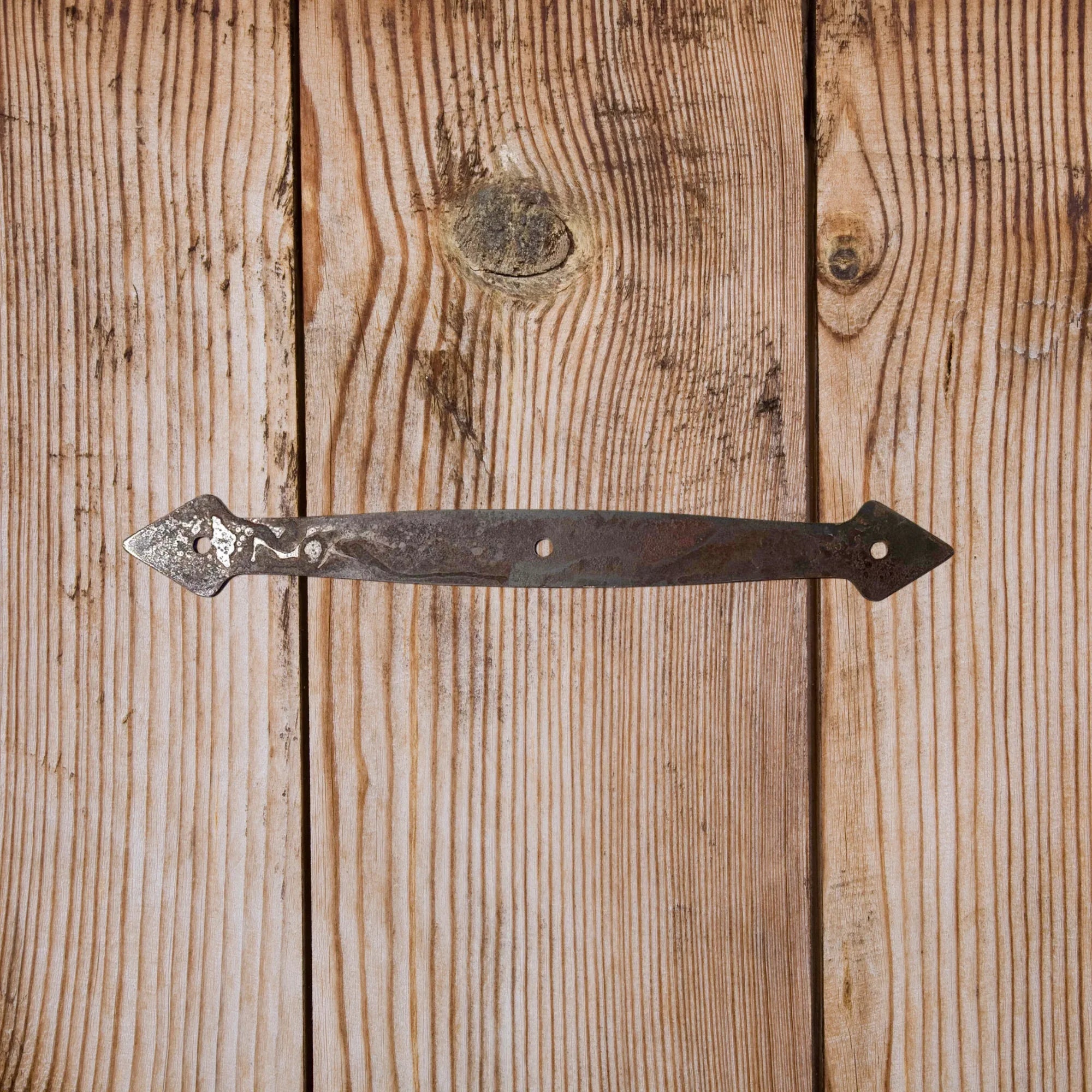 Neo-Classical Iron Straight Plate