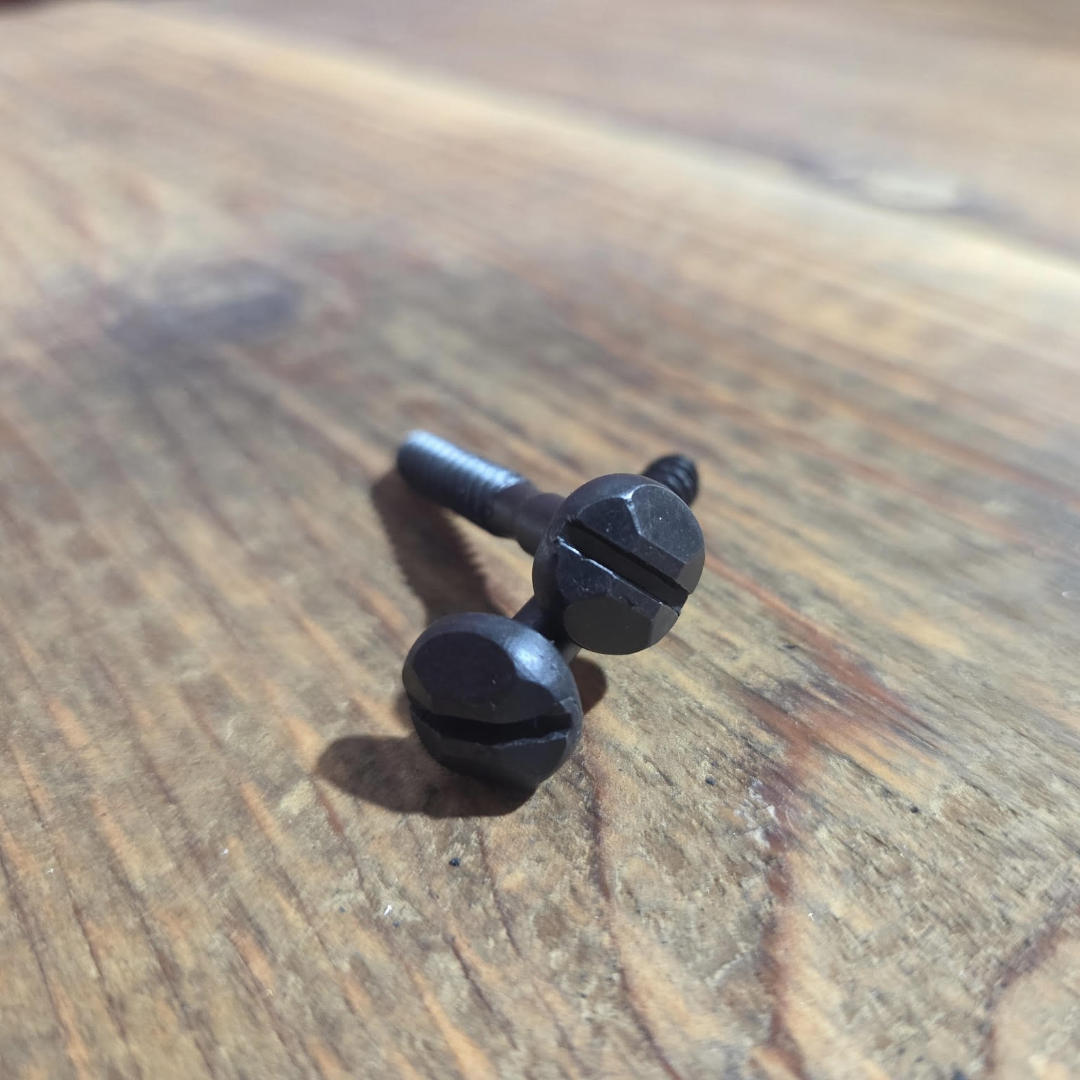 Rustic Pyramid Head Screw #12 x 1 1/2" Black Phosphate finish - 24 pack