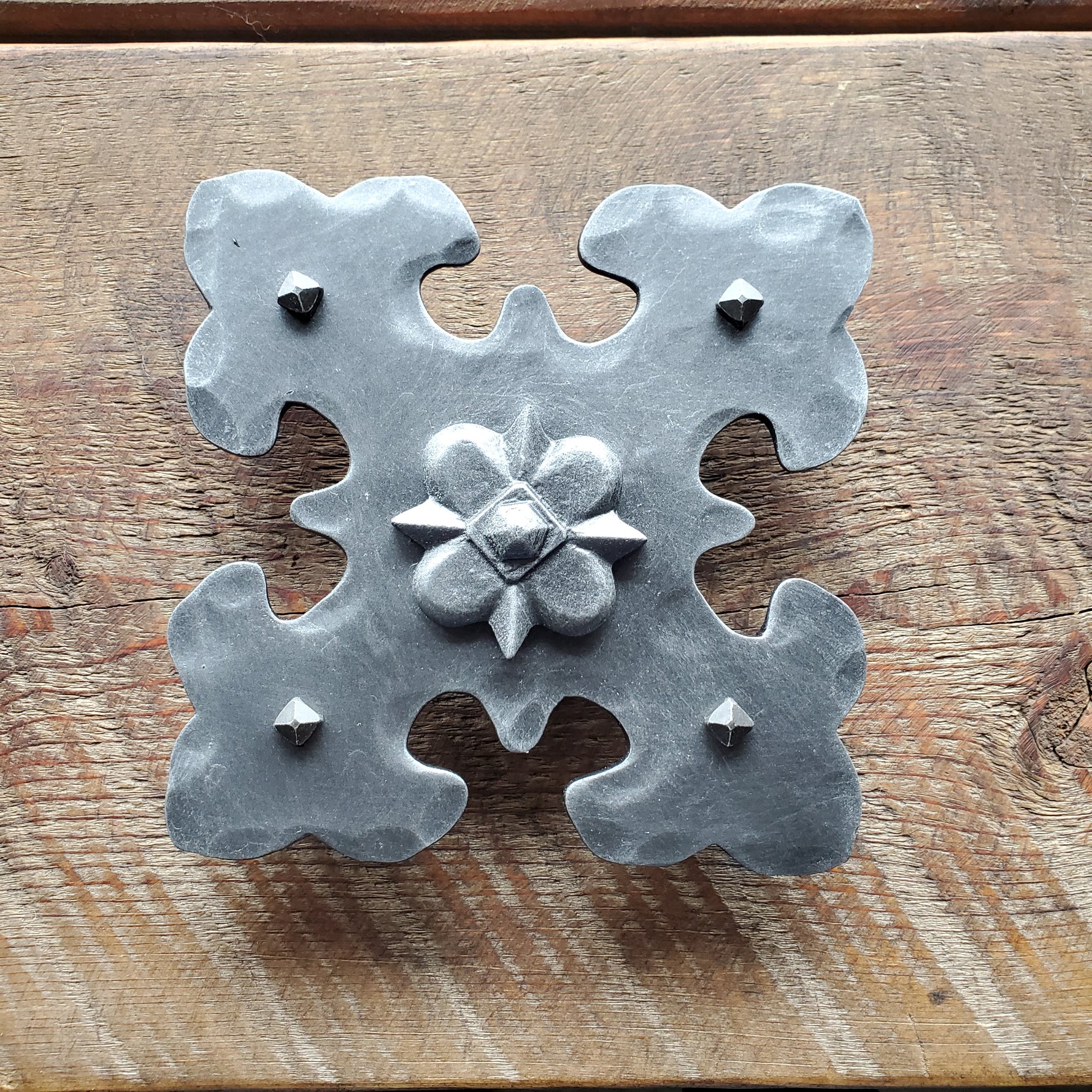 Barcelona Iron Rosette Hardware Rosette