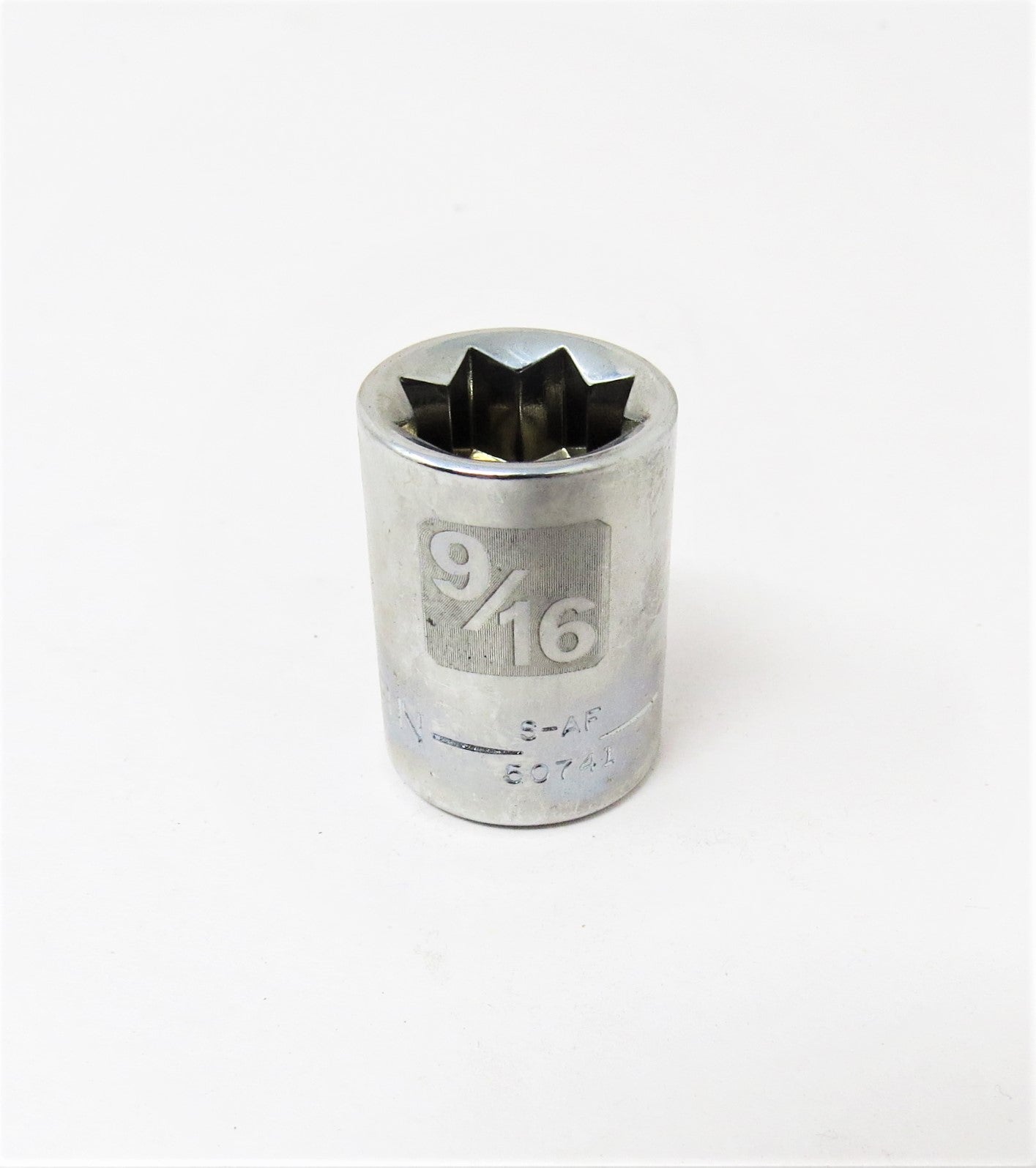 9/16" 8 - Point Socket