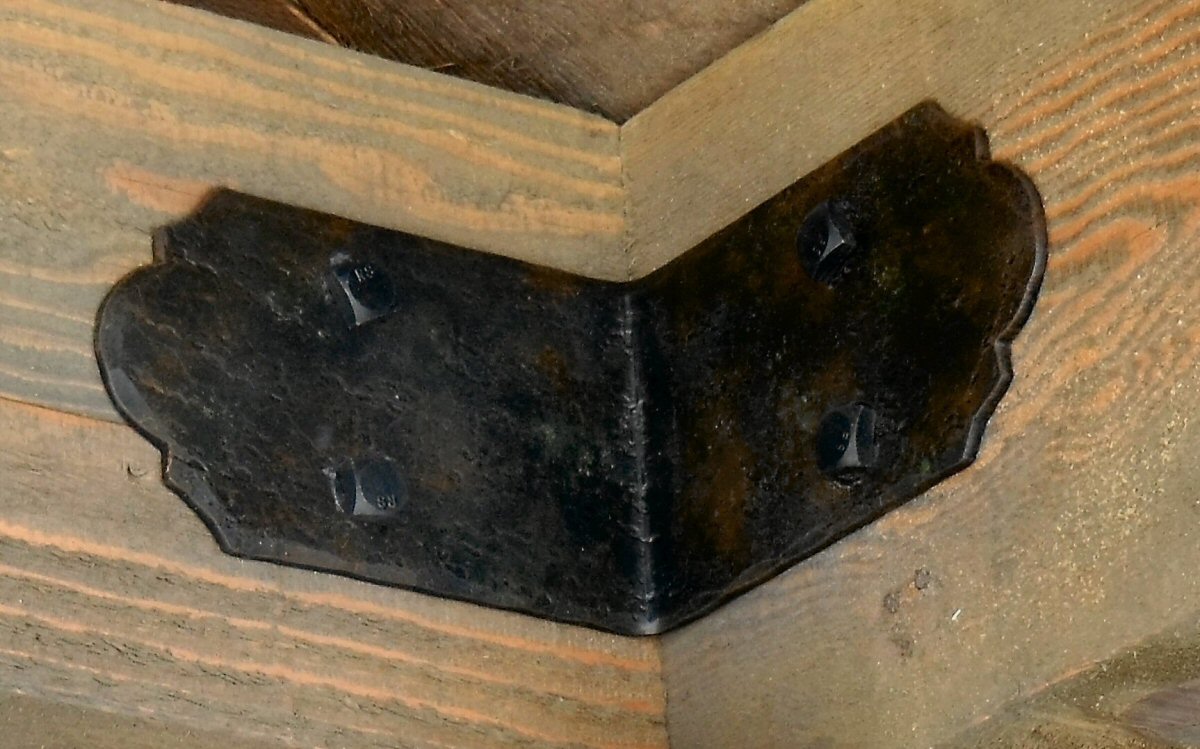 Classic Iron Angle Brace