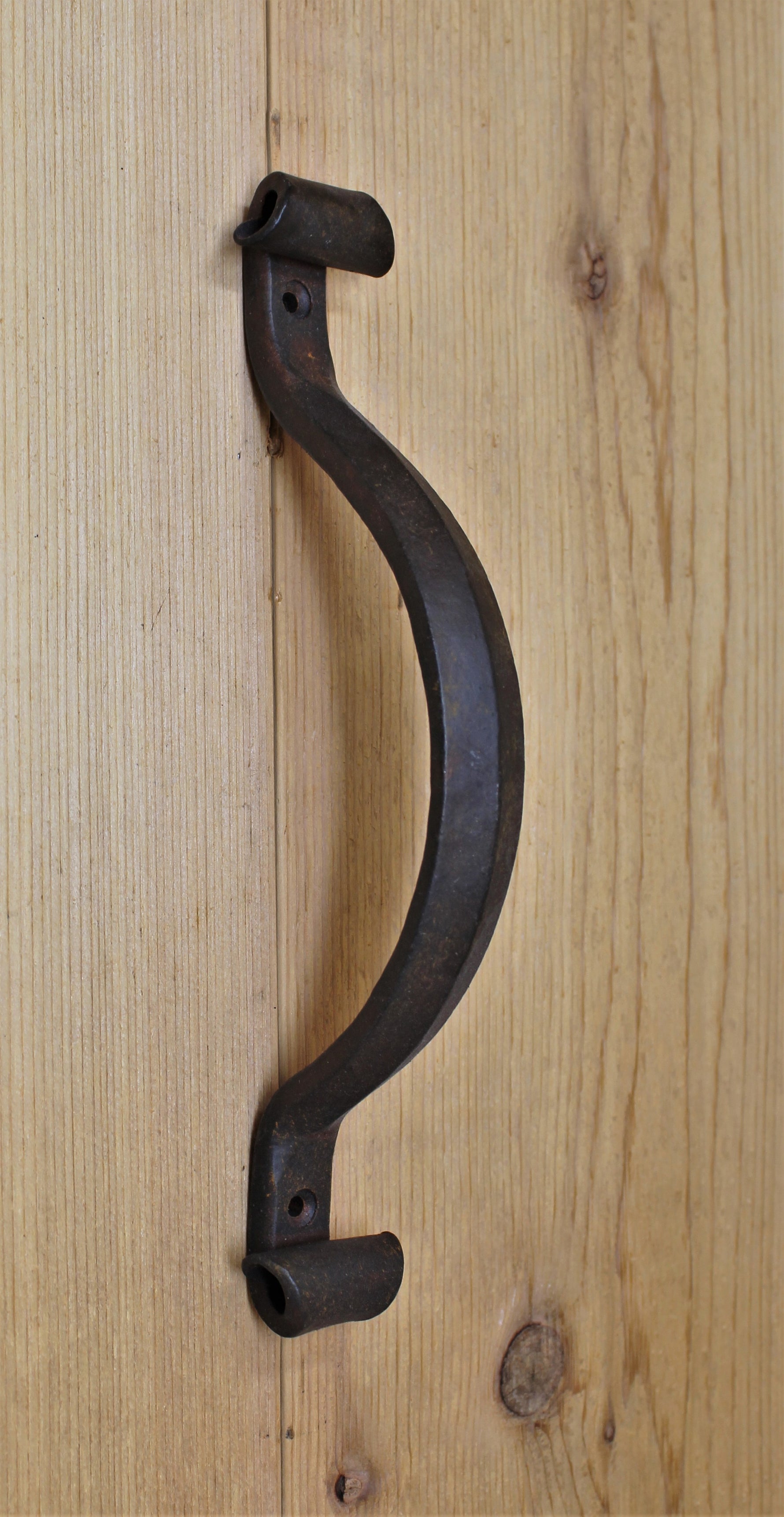 Tirador de armario de hierro georgiano