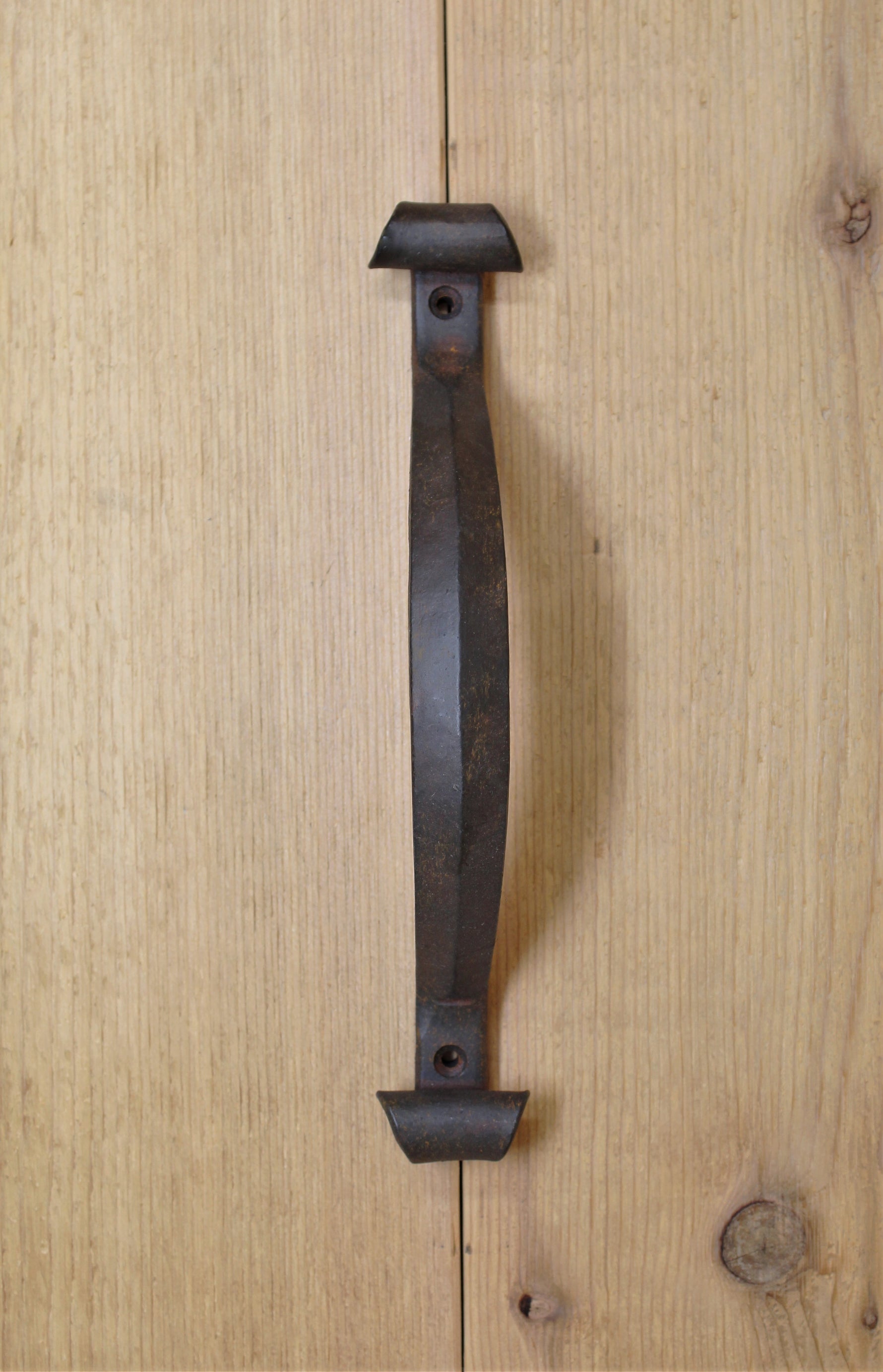 Tirador de armario de hierro georgiano