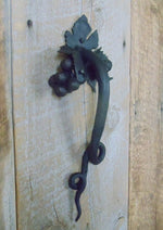 HDP-Grape Grape Vine Door Pull