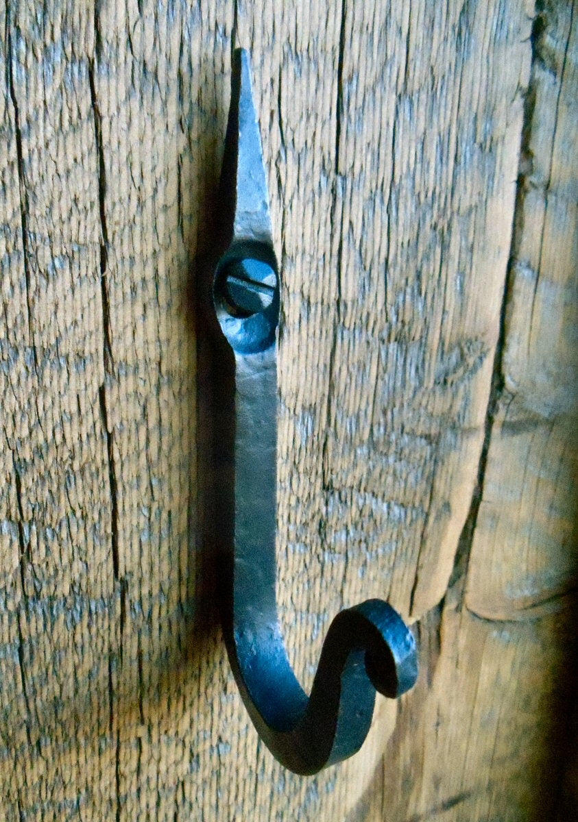 HHH-05 Pointed Hook Small