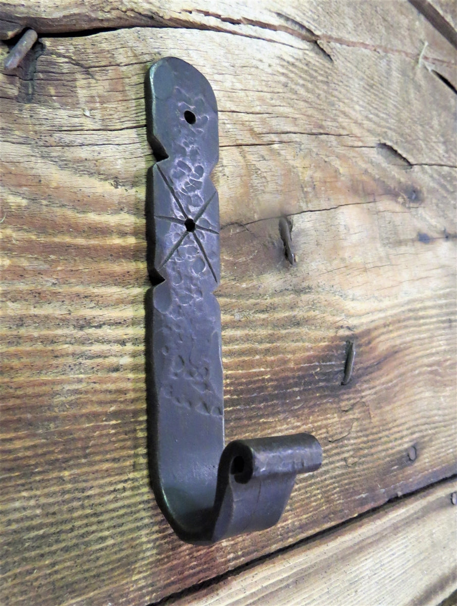 HHH-328 Art Deco Hook