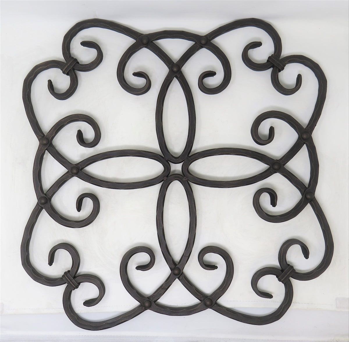 HWD-323 Renaissance Iron Quatrefoil