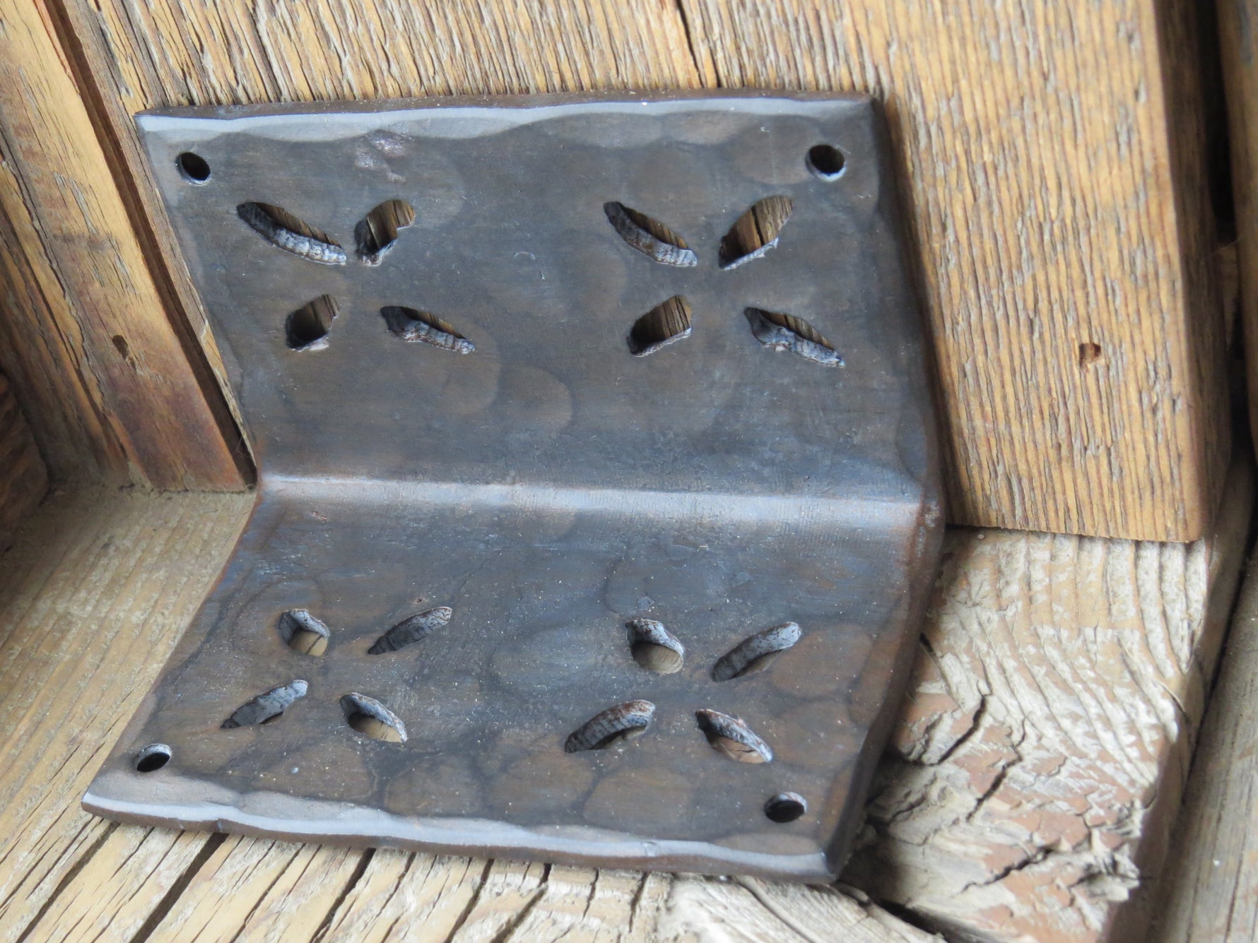 Shabby Chic Iron Angle Brace