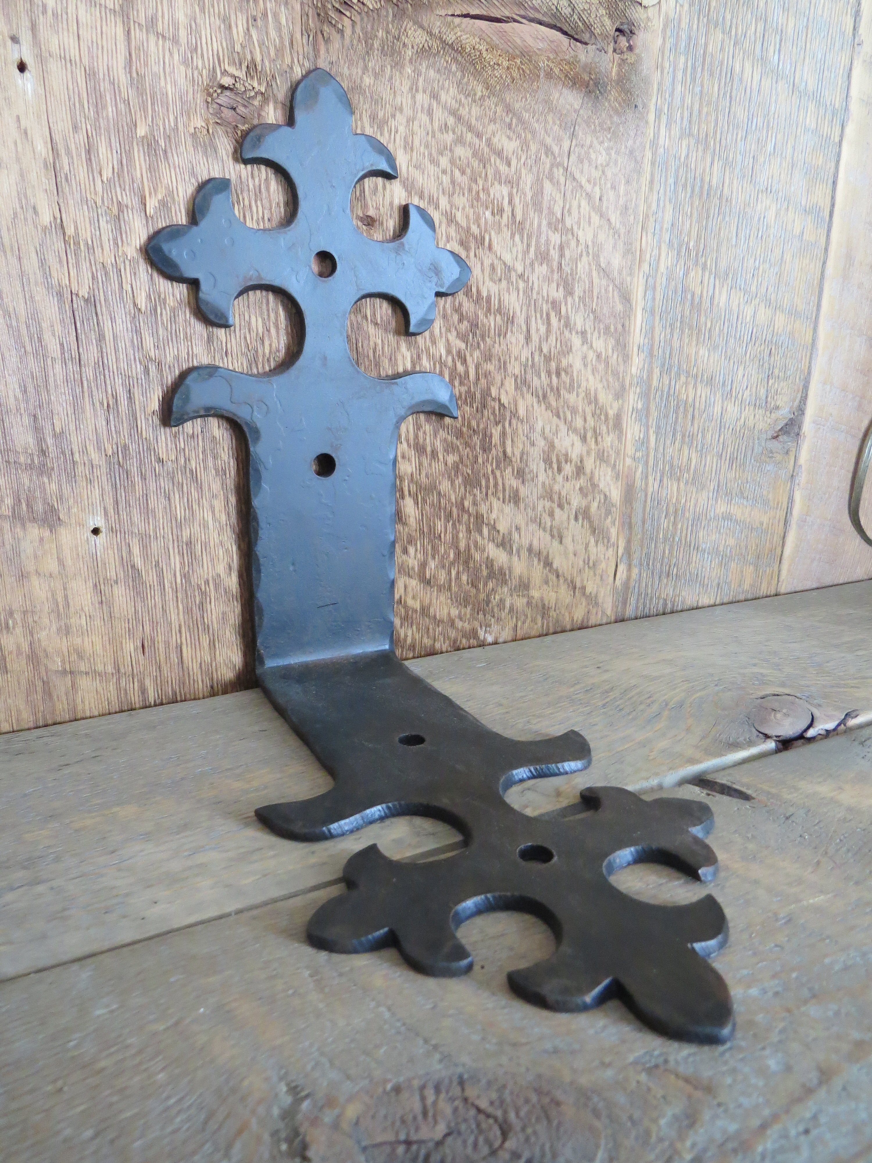 Portuguese Gothic Iron Angle Brace