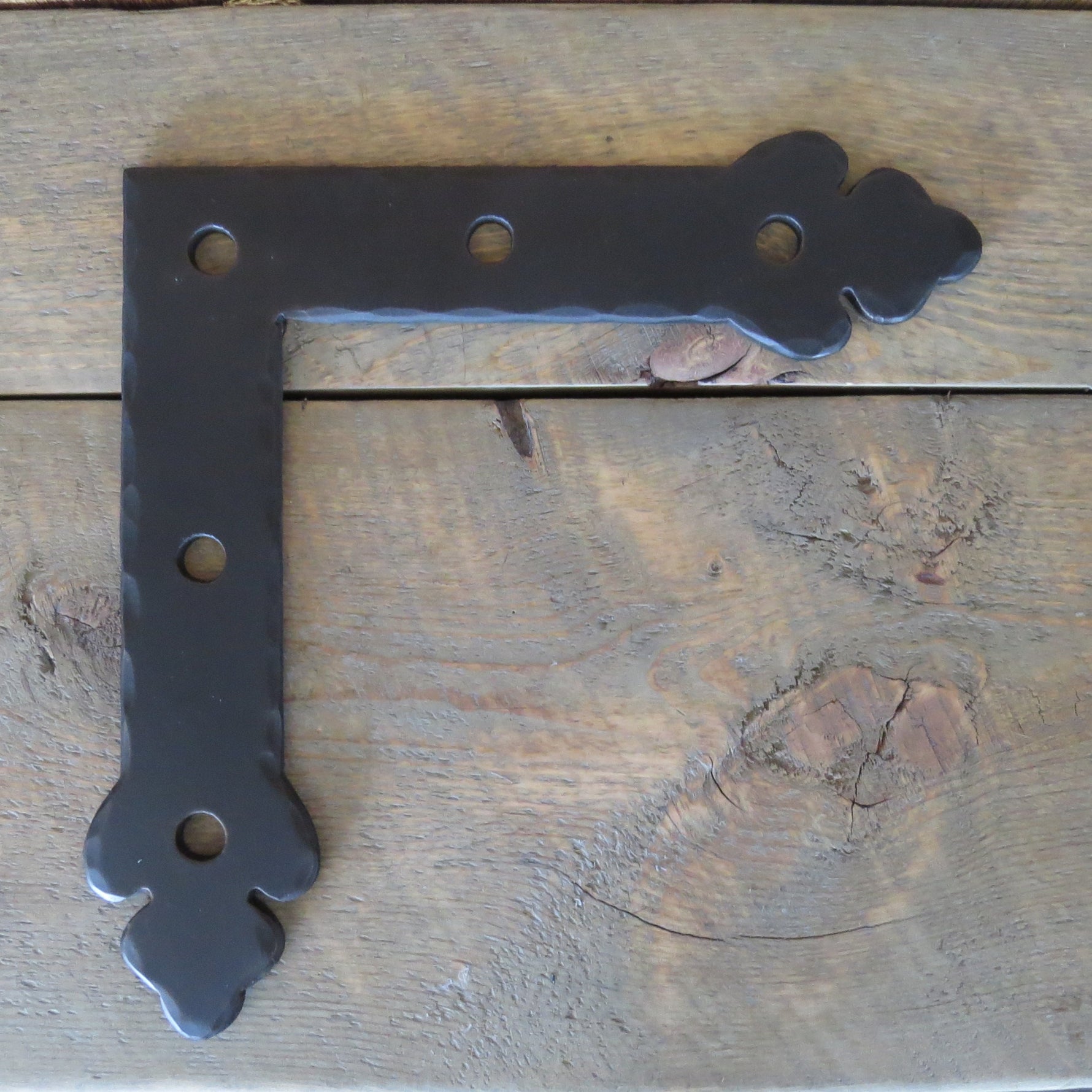 Mediterranean Iron "L" Strap