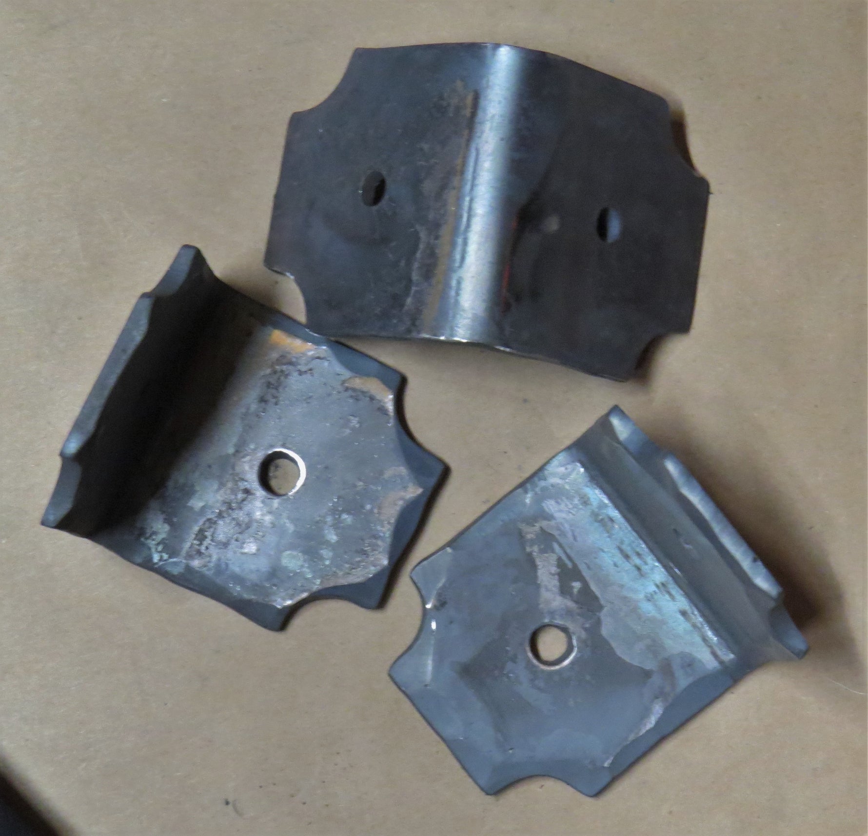 Refuerzo de ángulo de hierro de transición