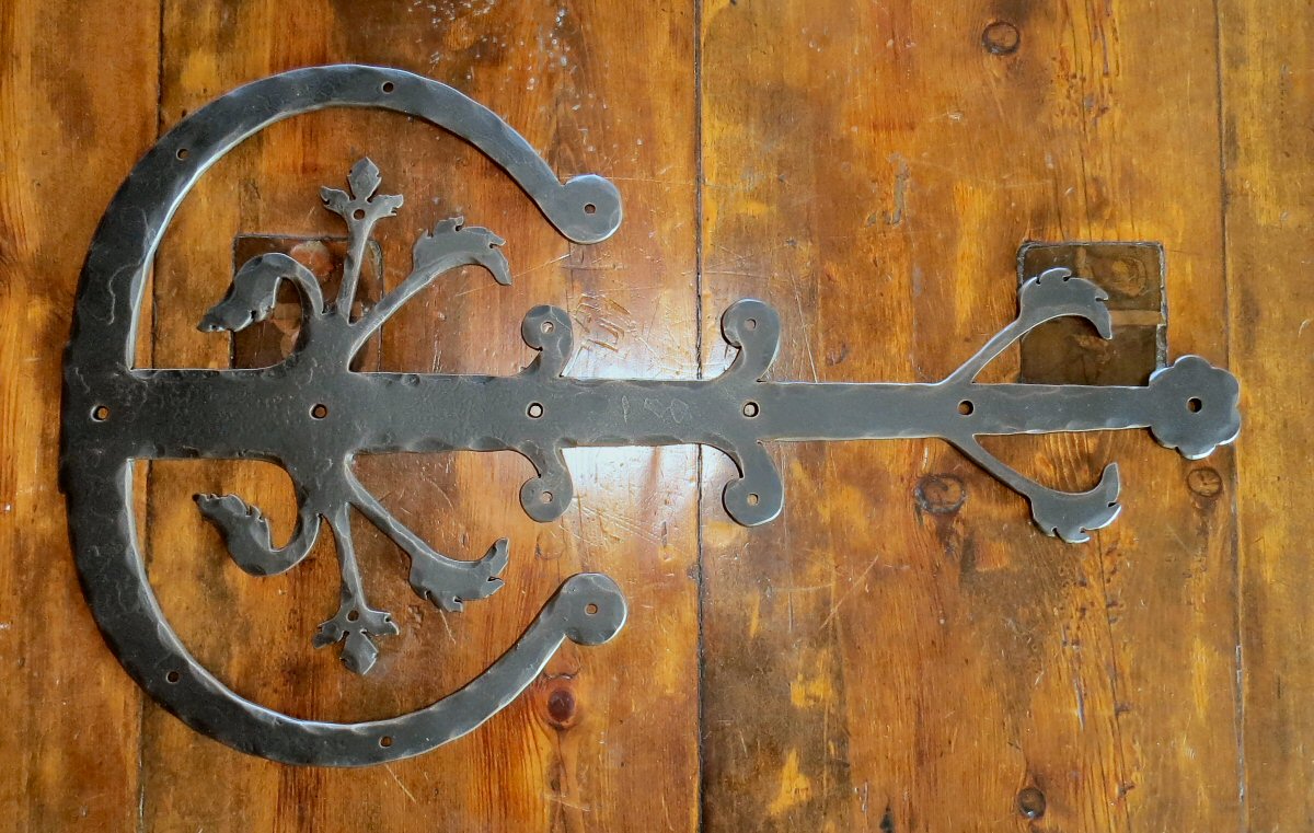 XL German Castle Iron Faux Hinge Strap