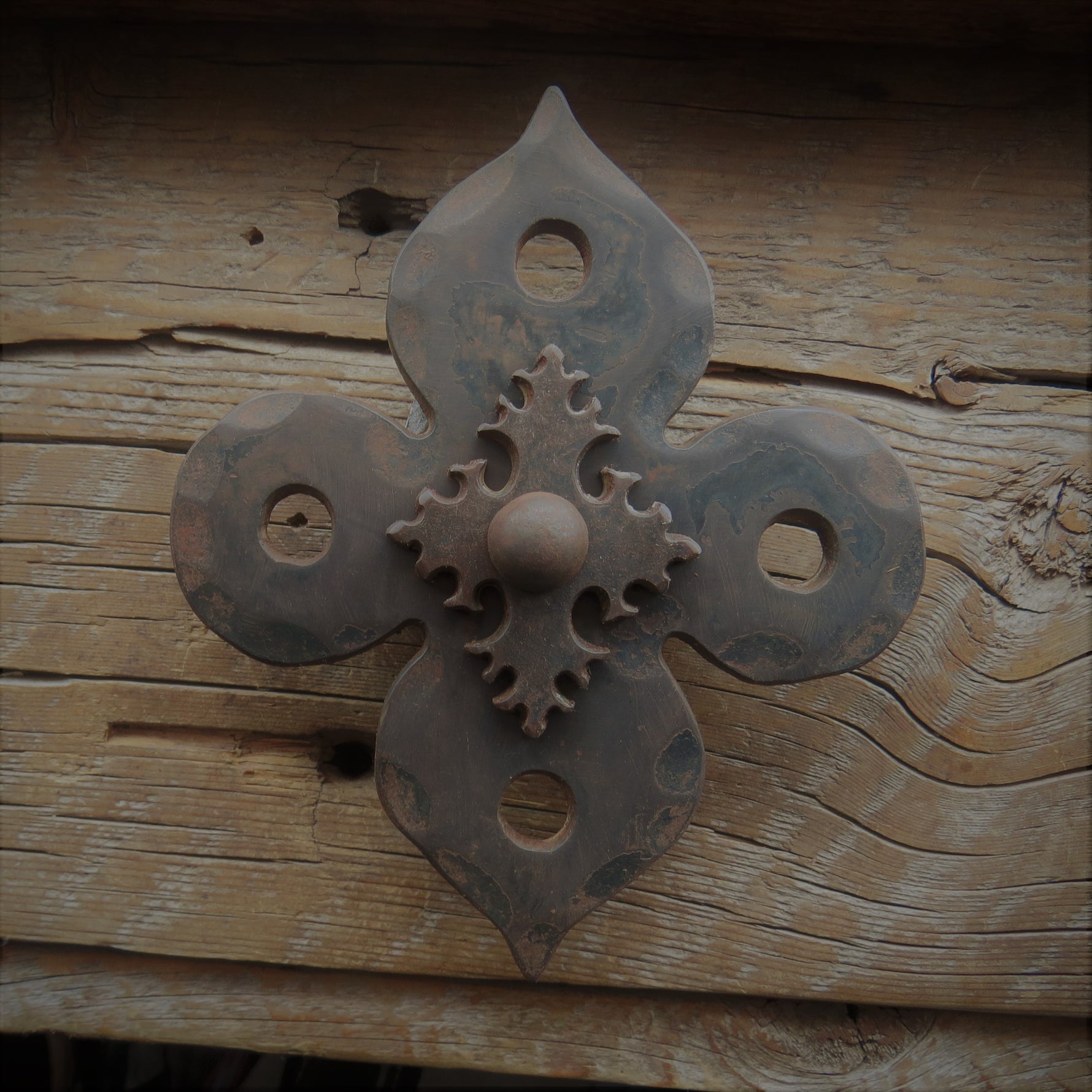 Mediteranean Iron Rosette