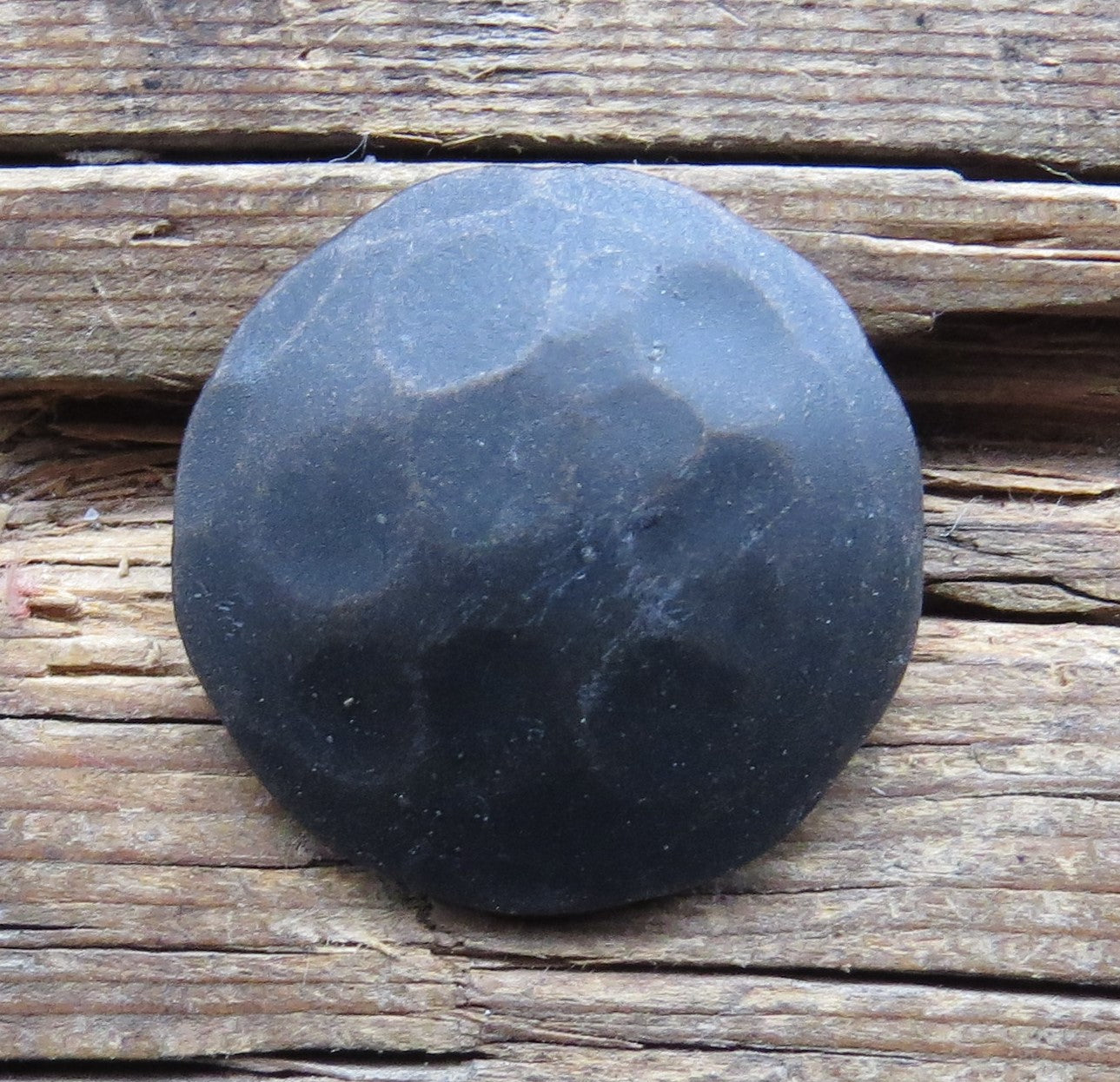 Clavo de cúpula martillado Ping de 1