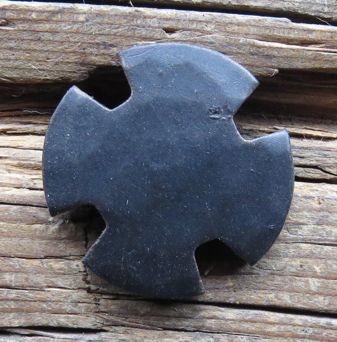 Clavo de cabeza redonda con muescas de 1 1/2