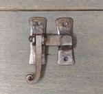 Pestillo de hierro toscano tradicional