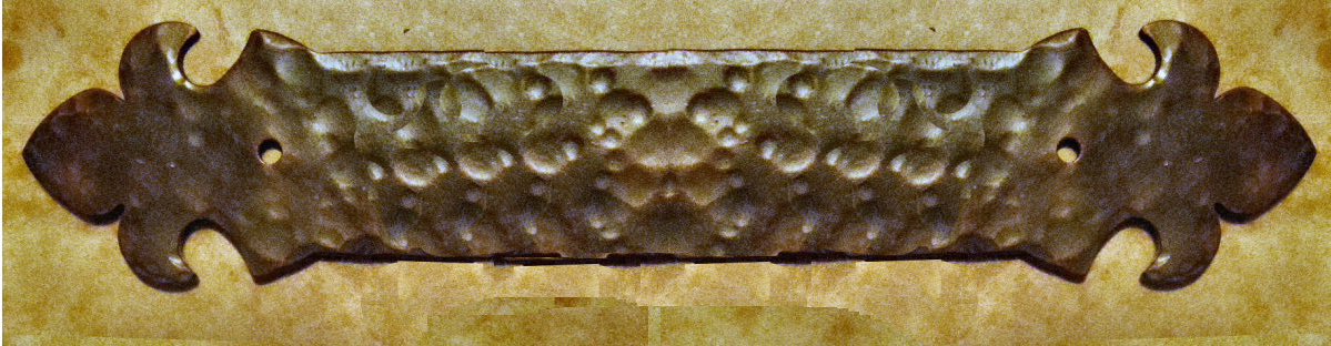 British Fleur De Lis Iron Straight Plate