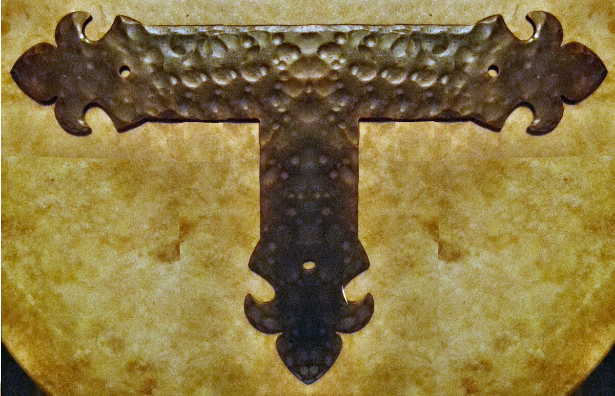 Bracelet britannique Fleur De Lis Iron "T"