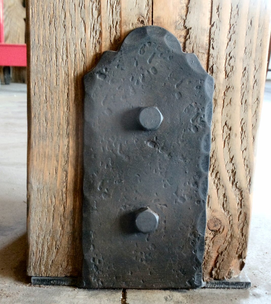 Cast Gray & Ductile Iron Plates, Frames, & Bases for the