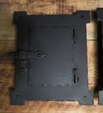 Ensemble porte et gril Speakeasy néo-classique en fer