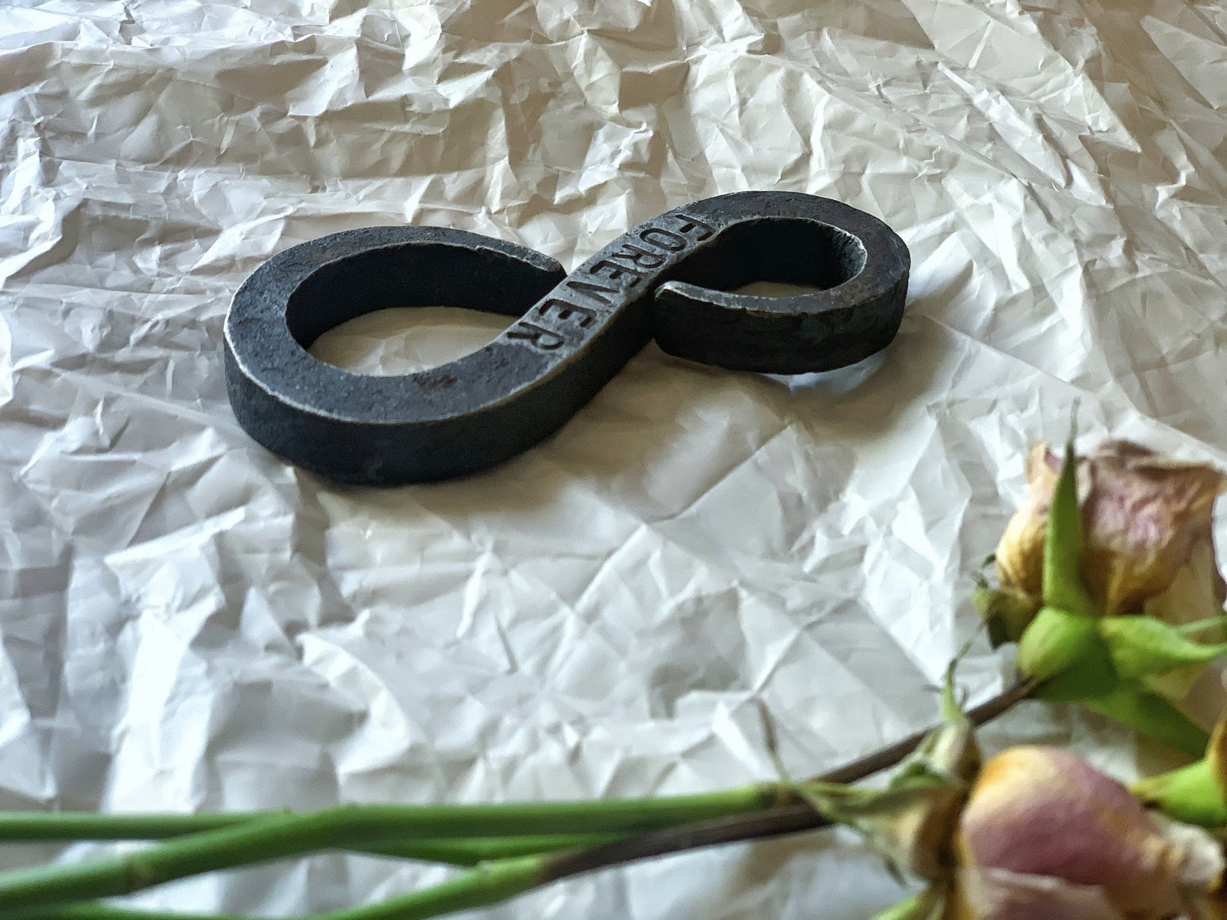 Iron Infinity Symbol Decor Gift