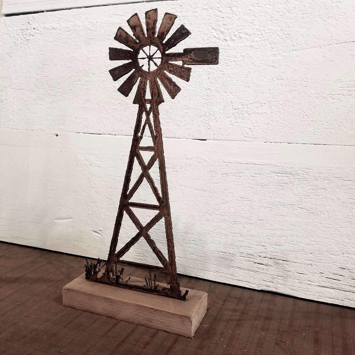 Farmhouse Rusted Metal Windmill Stand – Old West Iron