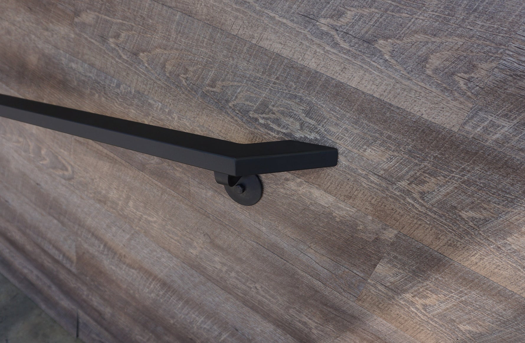 Modern Flat Bar Wrought Iron Handrail with Angled End Handrails Handrail