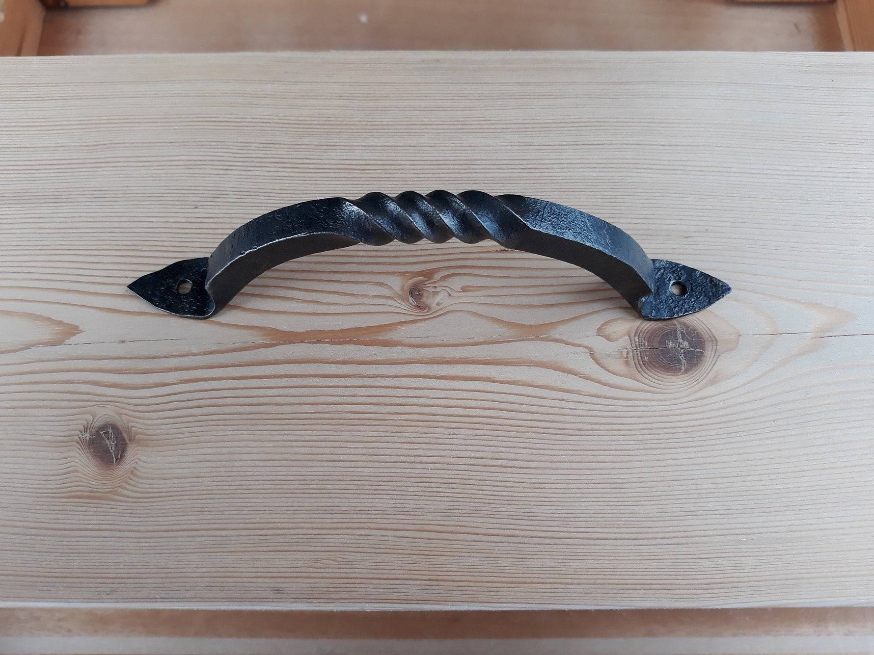 Hand Forged Twisted Iron Cabinet Handle Cabinet Knobs & Handles Door & Furniture