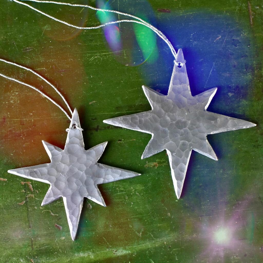 Silver Star Decorations Set of 4, Handmade Hammered Metal Aluminium Star Original Tree Decs and Home Garland and Fireplace Decor UK Hooks