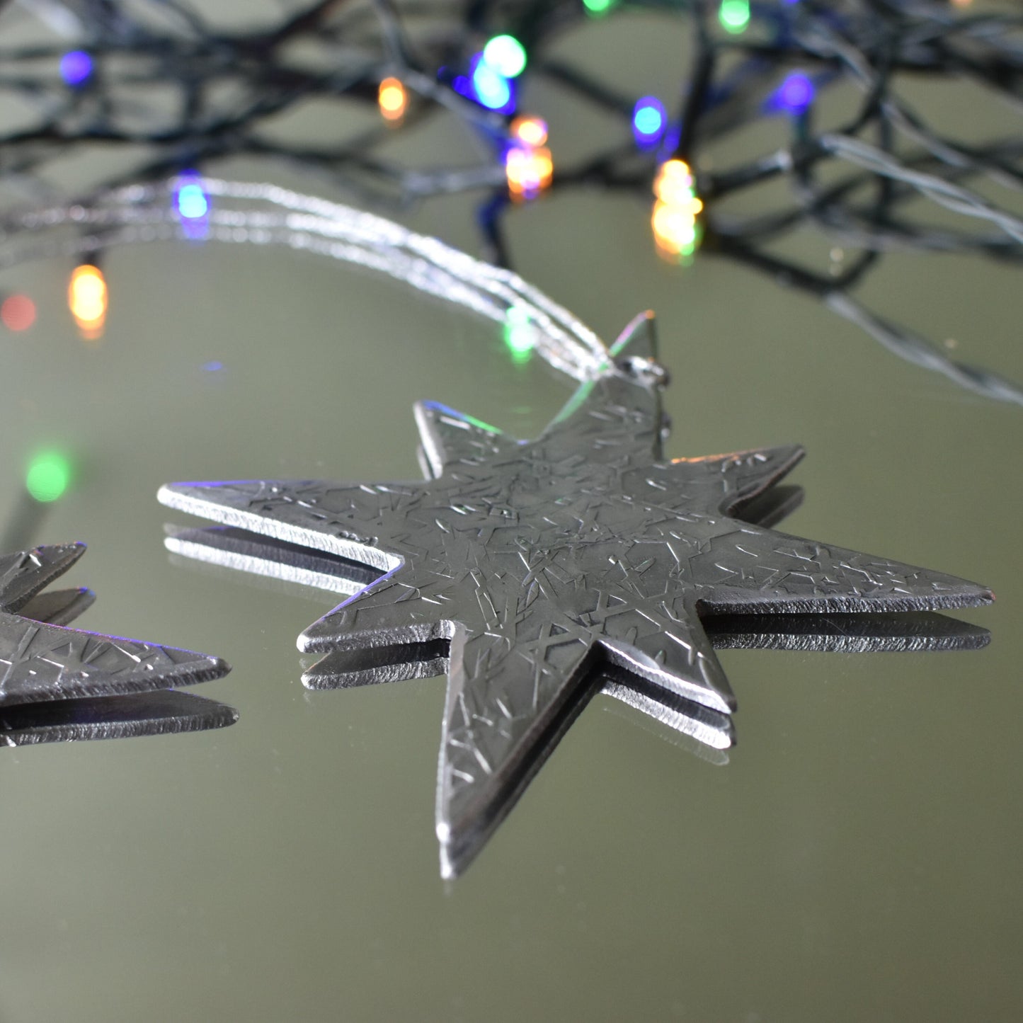 Silver Star Decorations Set of 4, Handmade Hammered Metal Aluminium Star Original Tree Decs and Home Garland and Fireplace Decor UK Hooks