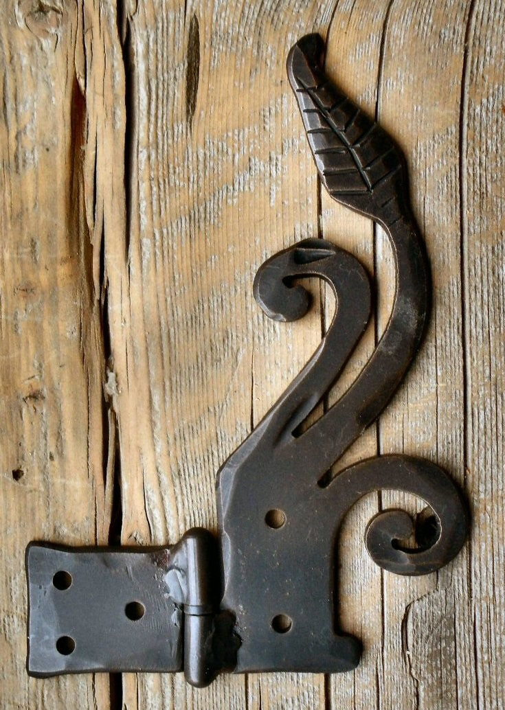 Polish Iron Hinge