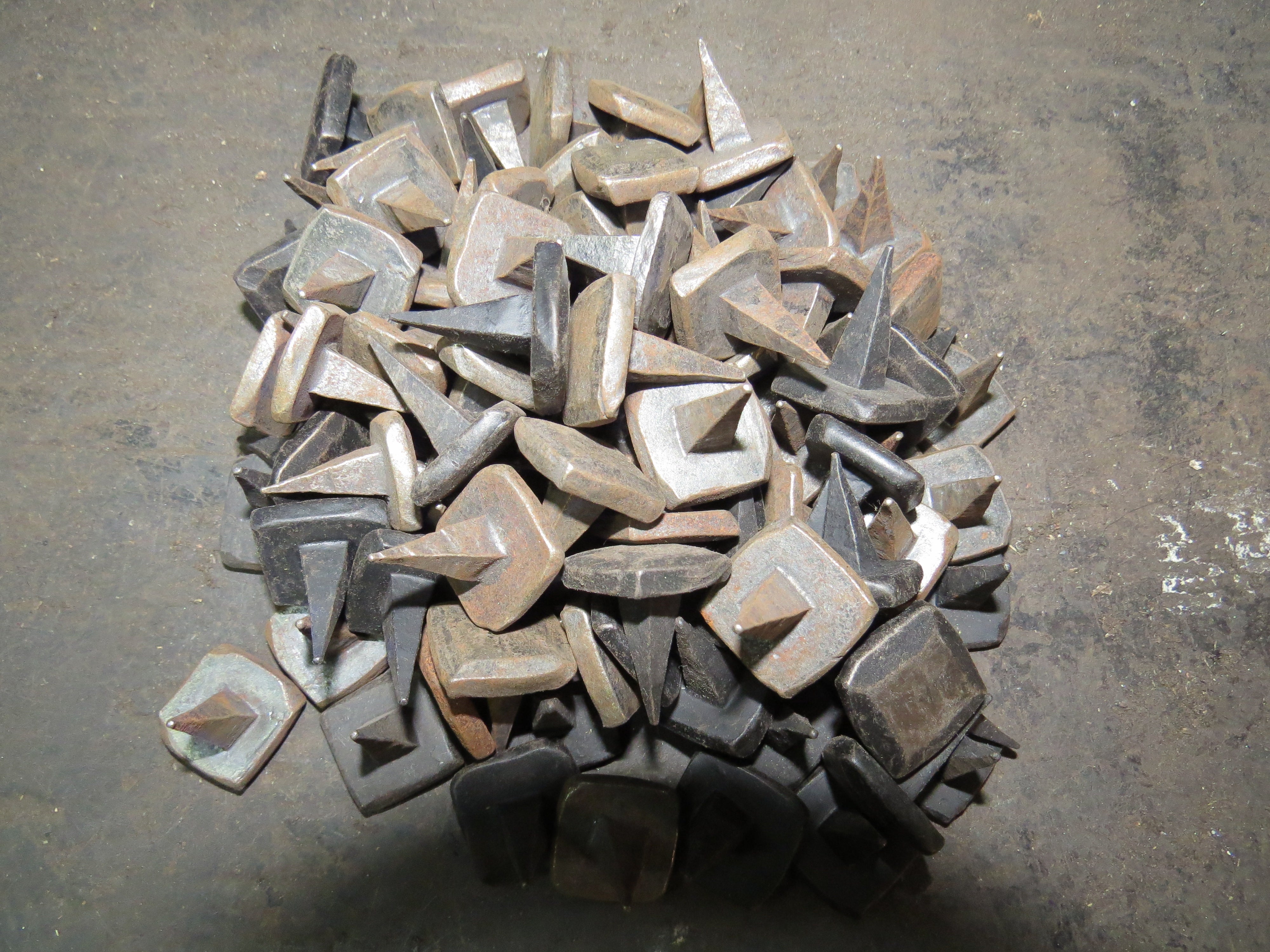 Pointe carrée à tête conique 3/4" x 3/4" QTÉ (50)