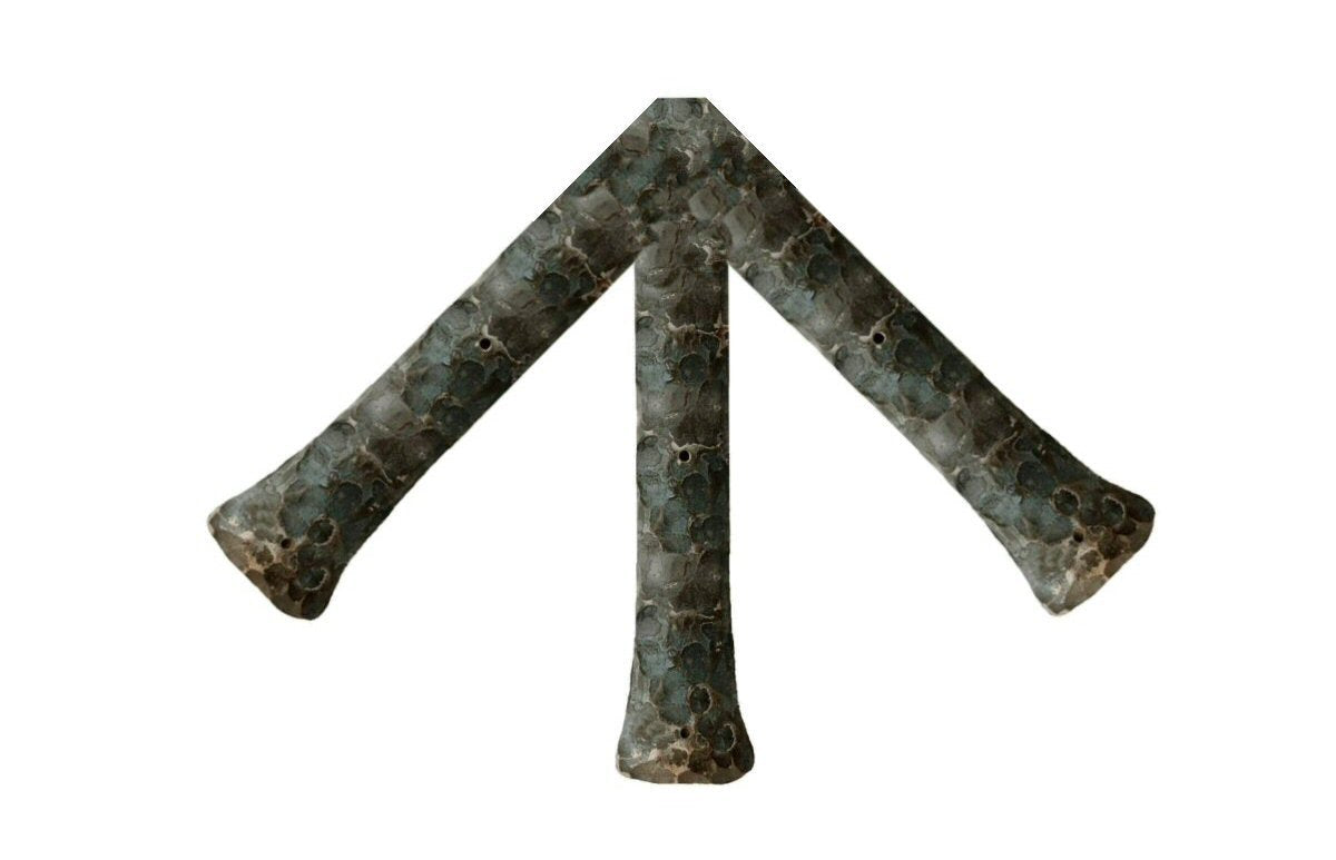 Traditional Tuscan Iron Ridge Center Plate