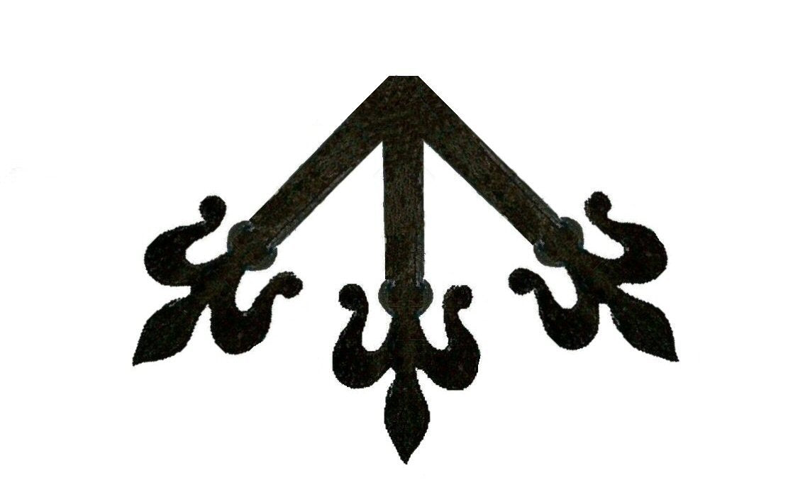 Florence Fleur De Lis Iron Ridge Center Plate